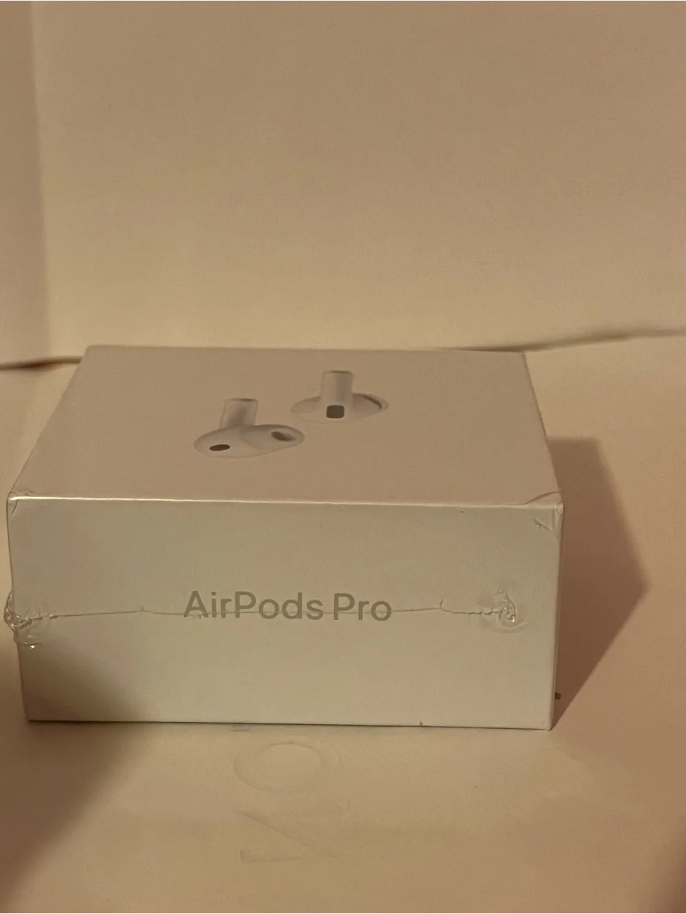 Apple White True Wireless Earbuds with charging case